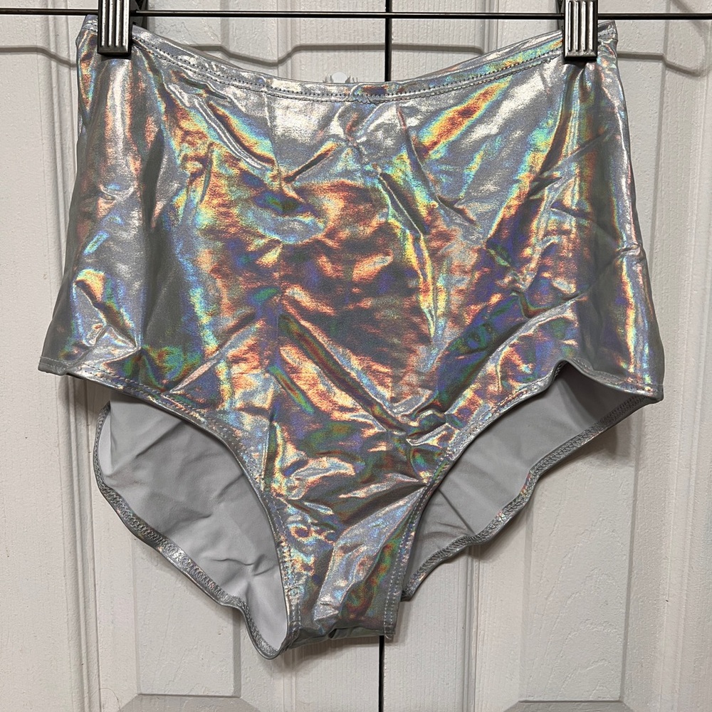 Holographic rave bottoms